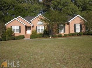 1828 Nottingham Rd, Statesboro, GA 30461