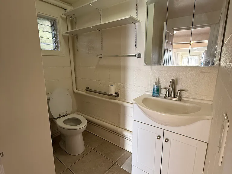 2226 Noah St — Photo 7
