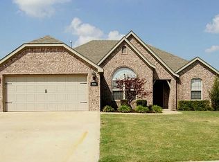 3006 SW Oakleigh Rd, Bentonville, AR 72713