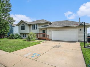 605 E Kevin Dr, Tea, SD 57064