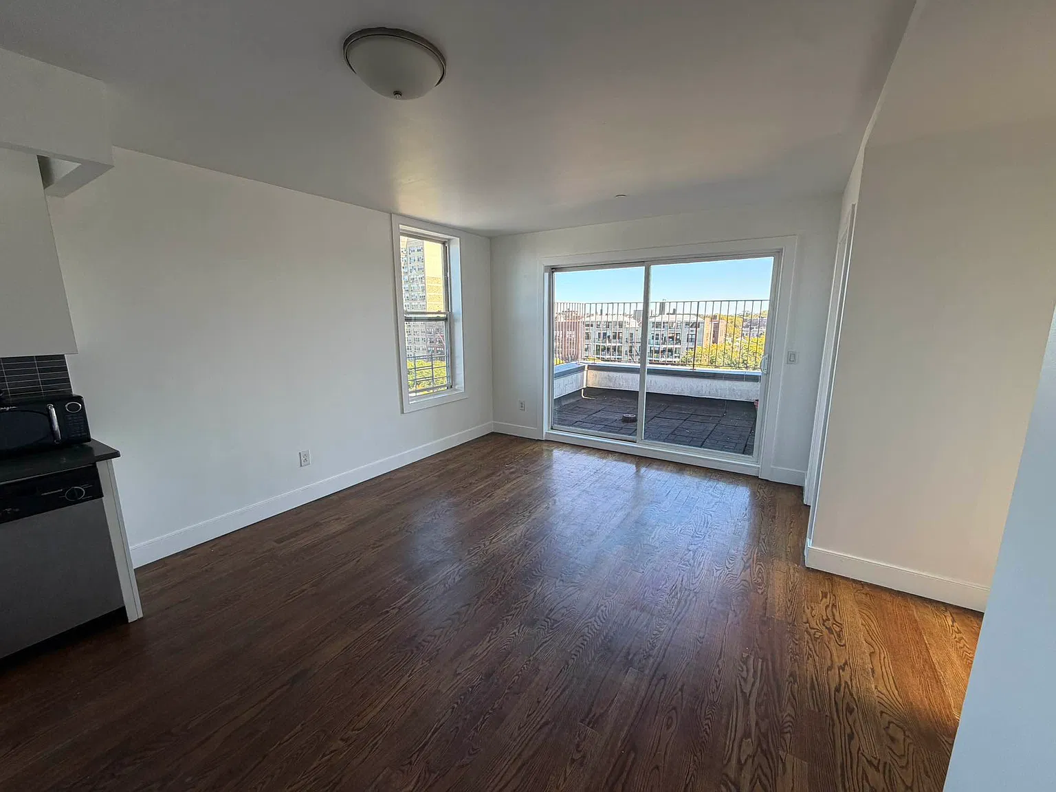 490 Ocean Parkway — Photo 1