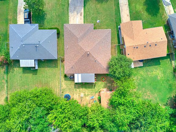 5th image of 1107 Berwyck Dr