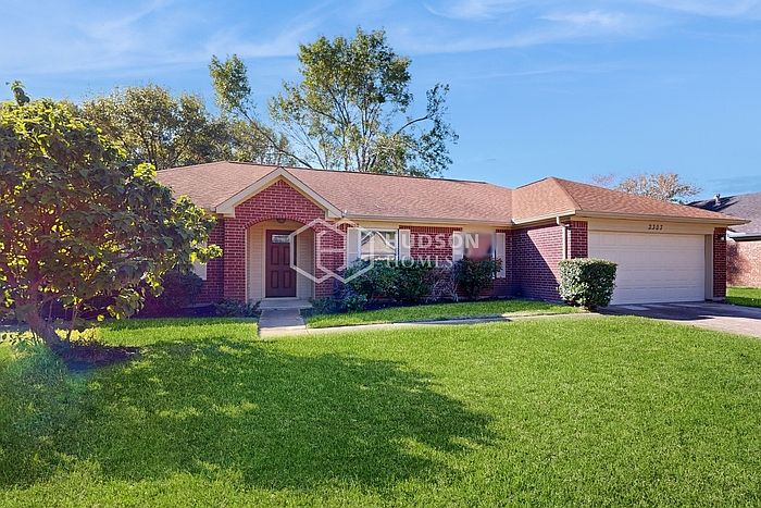 1st image of 2307 Featherton Ct