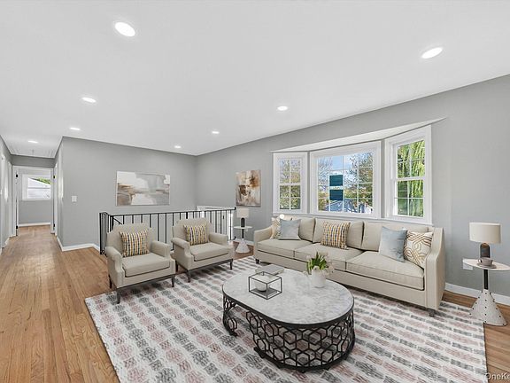 3rd image of 8 Mockingbird Lane