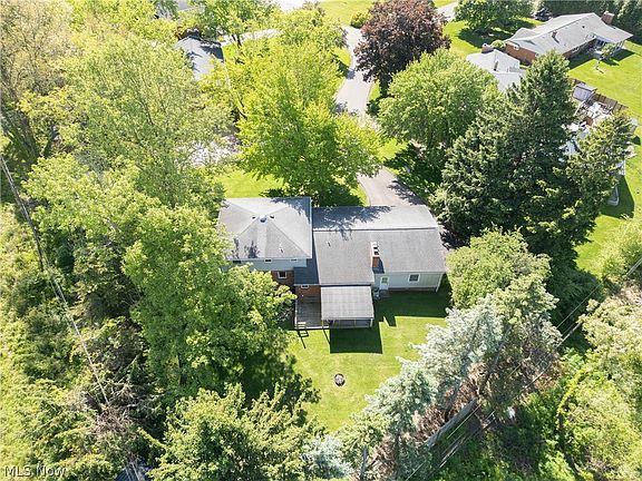 3rd image of 4029 Bel Air Ave NW