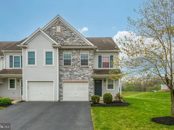 50 Locust Run Dr, York, PA 17404