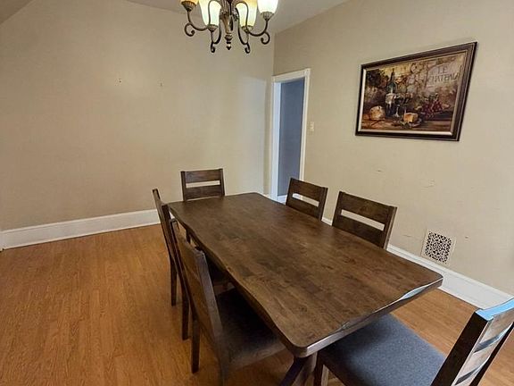 5th image of 1424 Sellers St