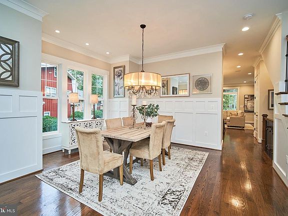 5th image of 9005 Linton Ln
