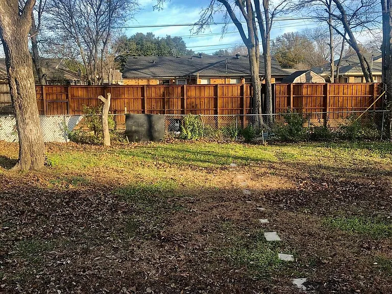 2709 Highwood Dr — Photo 10