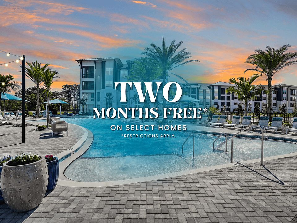 Relaxing Saltwater Pool with Wi-Fi, Sun Shelves & Grill Areas