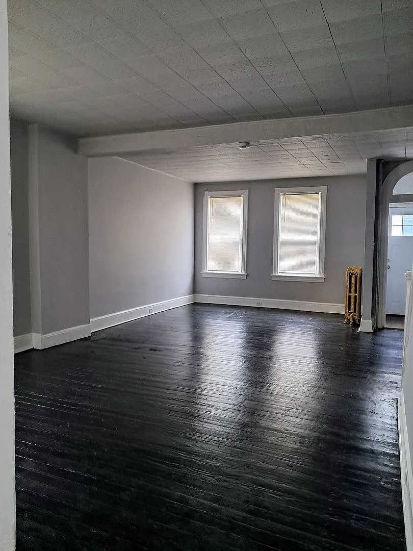 546 High Street Lancaster, Pa 17603 4bd-1ba — Photo 3