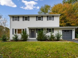 3 Carol Ct, East Brunswick, NJ 08816