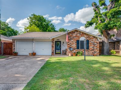8210 Sussex St, White Settlement, TX, 76108
