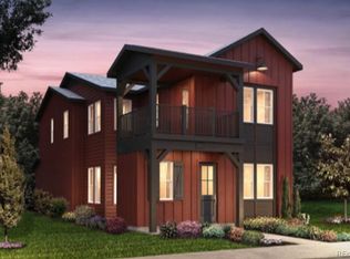 8727 Middle Frk, Littleton, CO 80125