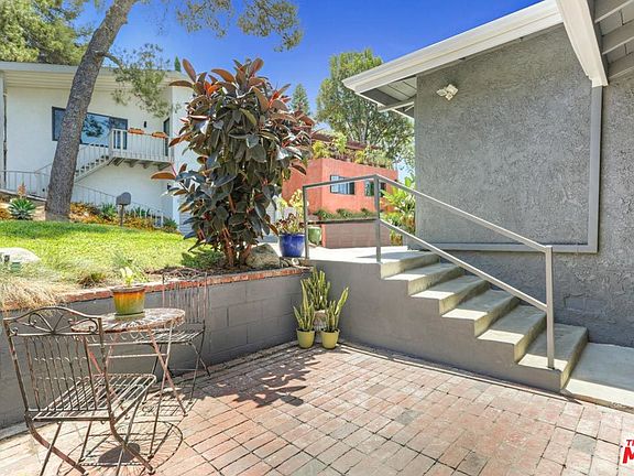 3rd image of 3769 Cazador St