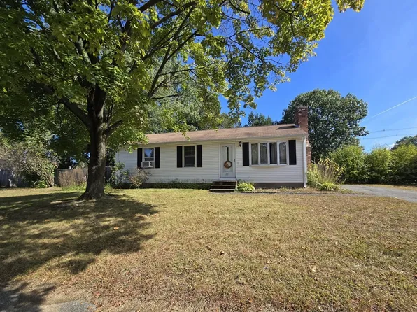 220 Casey Dr, Chicopee, MA 01020