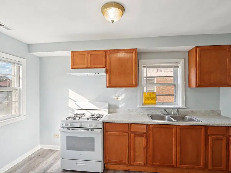 12219 S Throop St — Photo 14