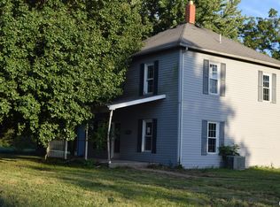 21004 Walcott Rd, Carlyle, IL 62231