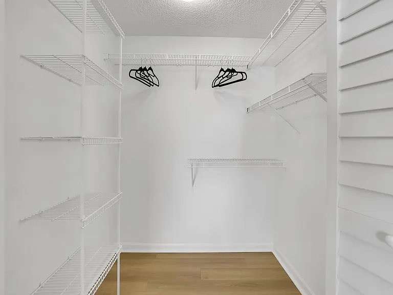 Marela Apartments — Photo 20