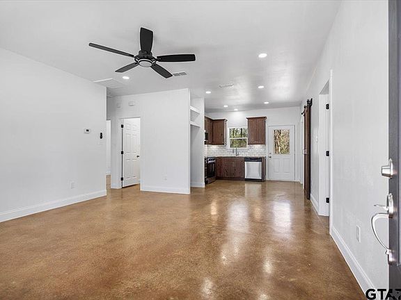 5th image of 118 San Marcos