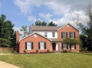 526 Topfield Dr, Cincinnati, OH 45255