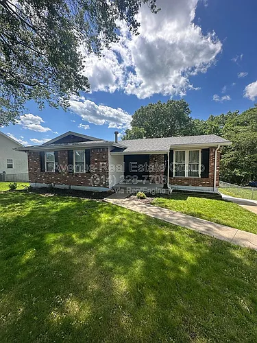 425 Westglen Village Dr Photo 1