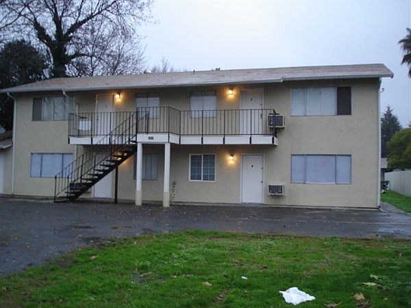 1st image of 1021 Blue St APT C