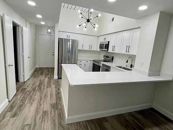 3rd image of 520 S Armenia Ave Unit 1219F