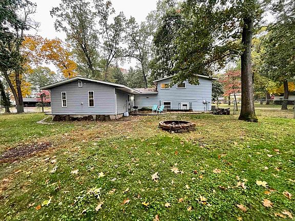 4th image of 23207 Leslie Ln