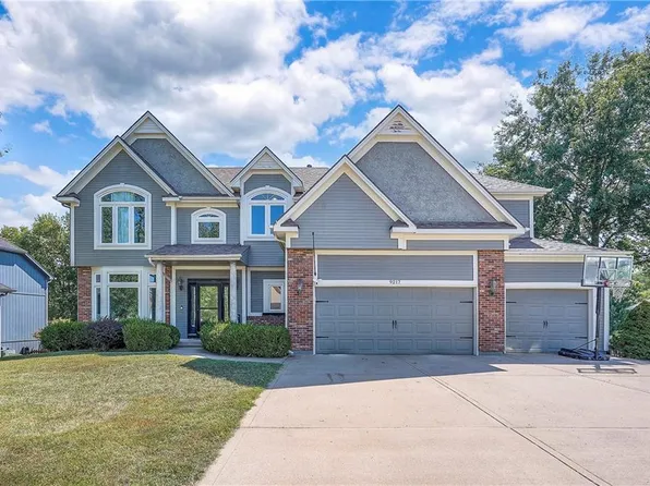 9217 N Lydia Ave, Kansas City, MO 64155