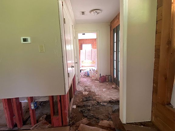5th image of 140 Bellview Rd