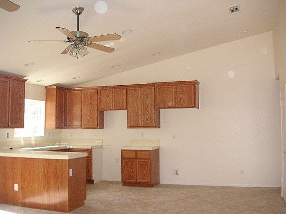 3rd image of 27889 Adams Ave