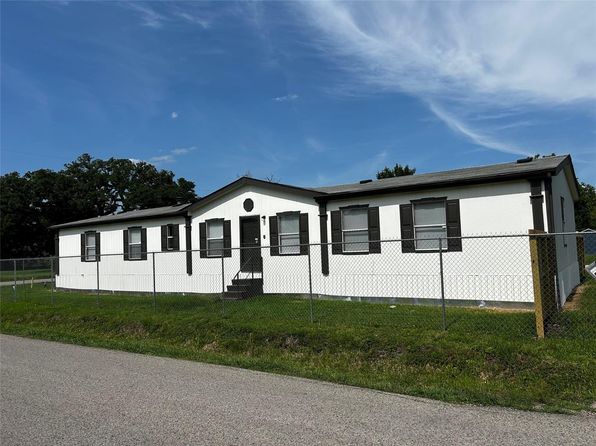 219 Blinkin Ave