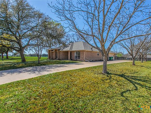 4th image of 3001 River Place Dr