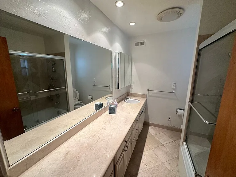 6315 Telegraph Ave #G — Photo 5