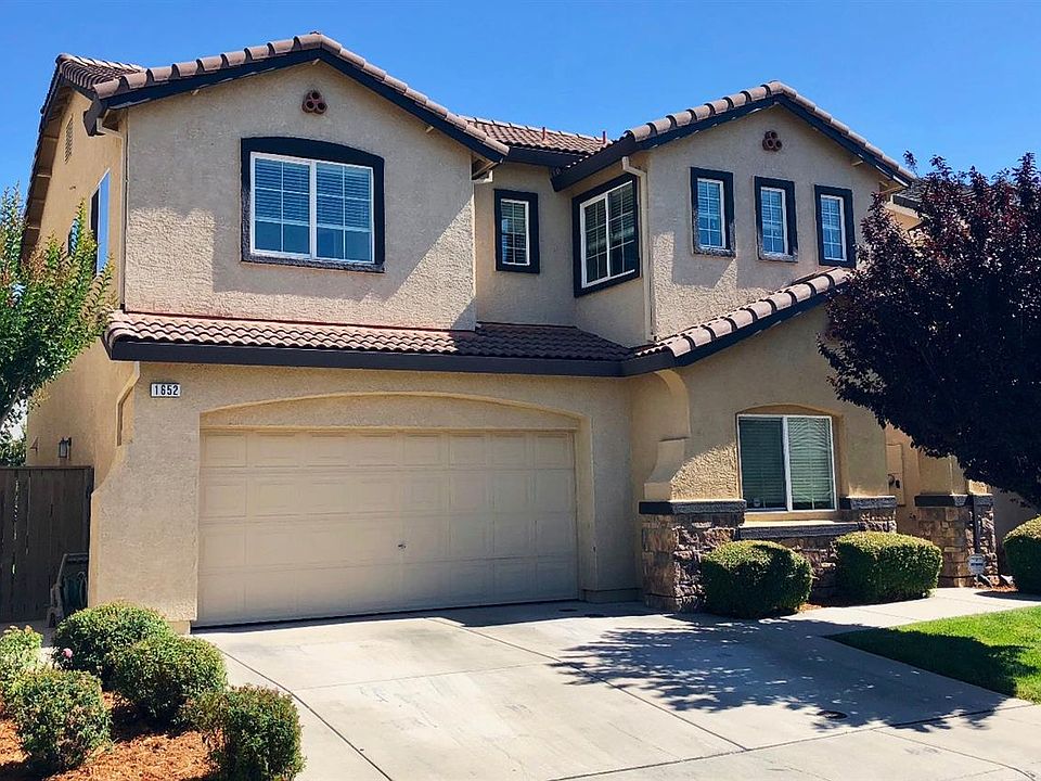 1st image of 1652 Blue Beaver Way