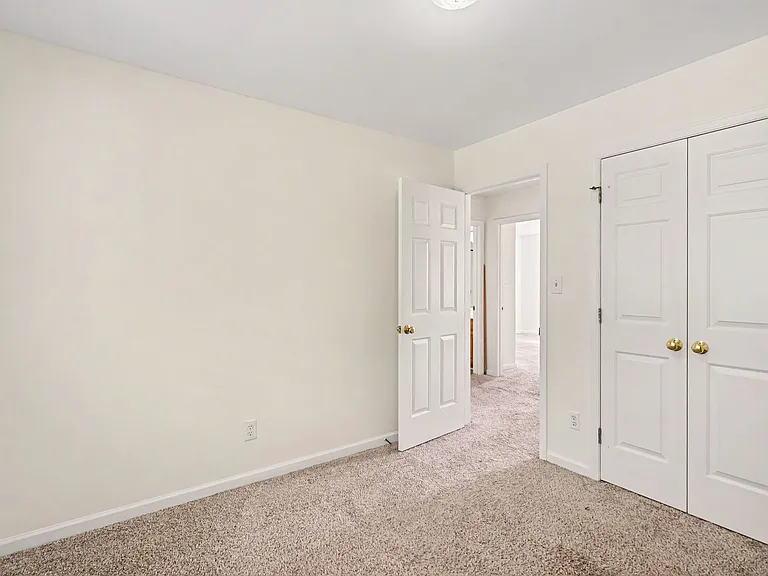 9231 Mitchell Glen Dr — Photo 13