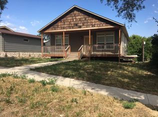 325 3rd St NW, Watford City, ND 58854