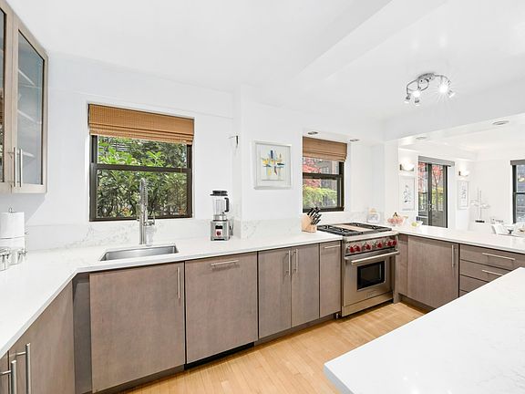 5th image of 333 E 55th St #12BC