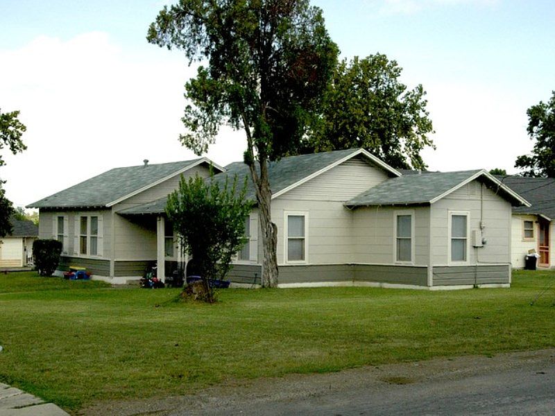 1st image of 203 Prestwick Blvd