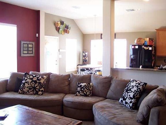 5th image of 1604 Augusta Bend Dr