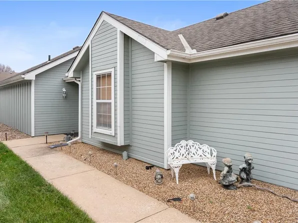 5222 S Downey Ave, Independence, MO 64055