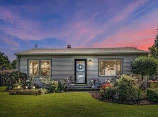 2117 Mount Pleasant St, Racine, WI 53404