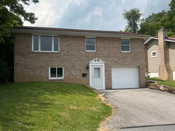1204 Grant Ave, Altoona, PA 16602