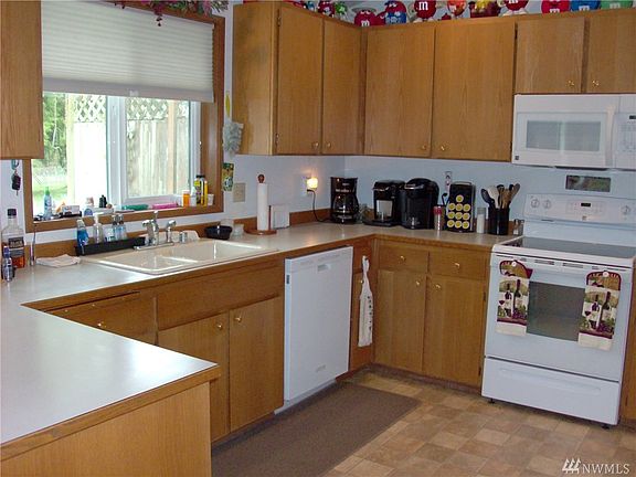 3rd image of 8217 143rd Ave NE