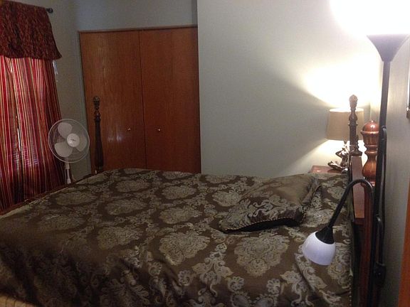 4th image of 448 Heatherfield Ln