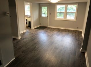 917 1/2 Claflin Rd, Manhattan, KS 66502