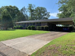 819 S 10th St, Lanett, AL 36863