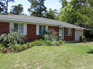 213 Walnut Dr, Ocean Springs, MS 39564