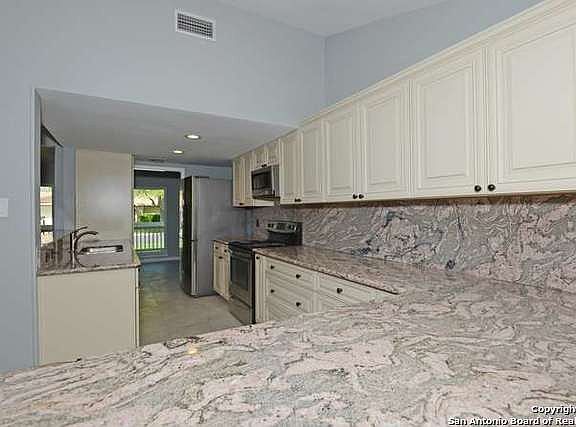 3rd image of 4618 Wetz Dr